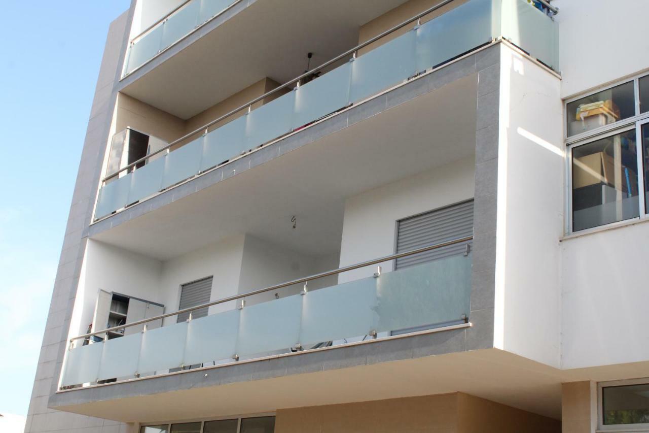 Rias Apartment *