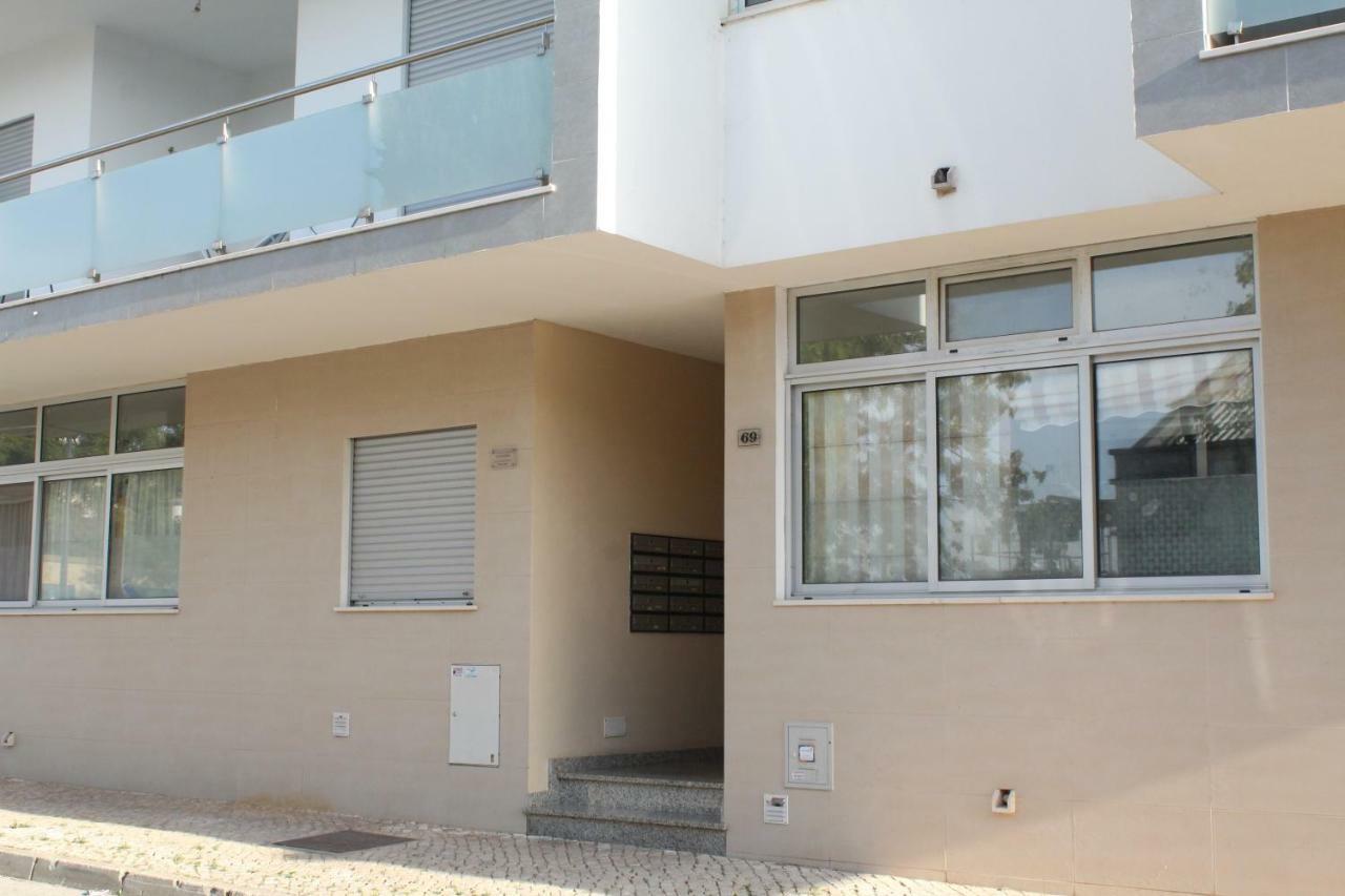 Rias Apartment *